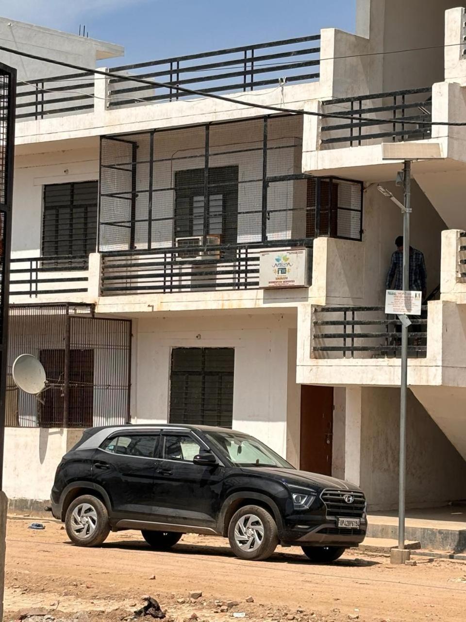 Sriram Homestay 01 Km To Sri Ram Mandir Ayodhya Luaran gambar